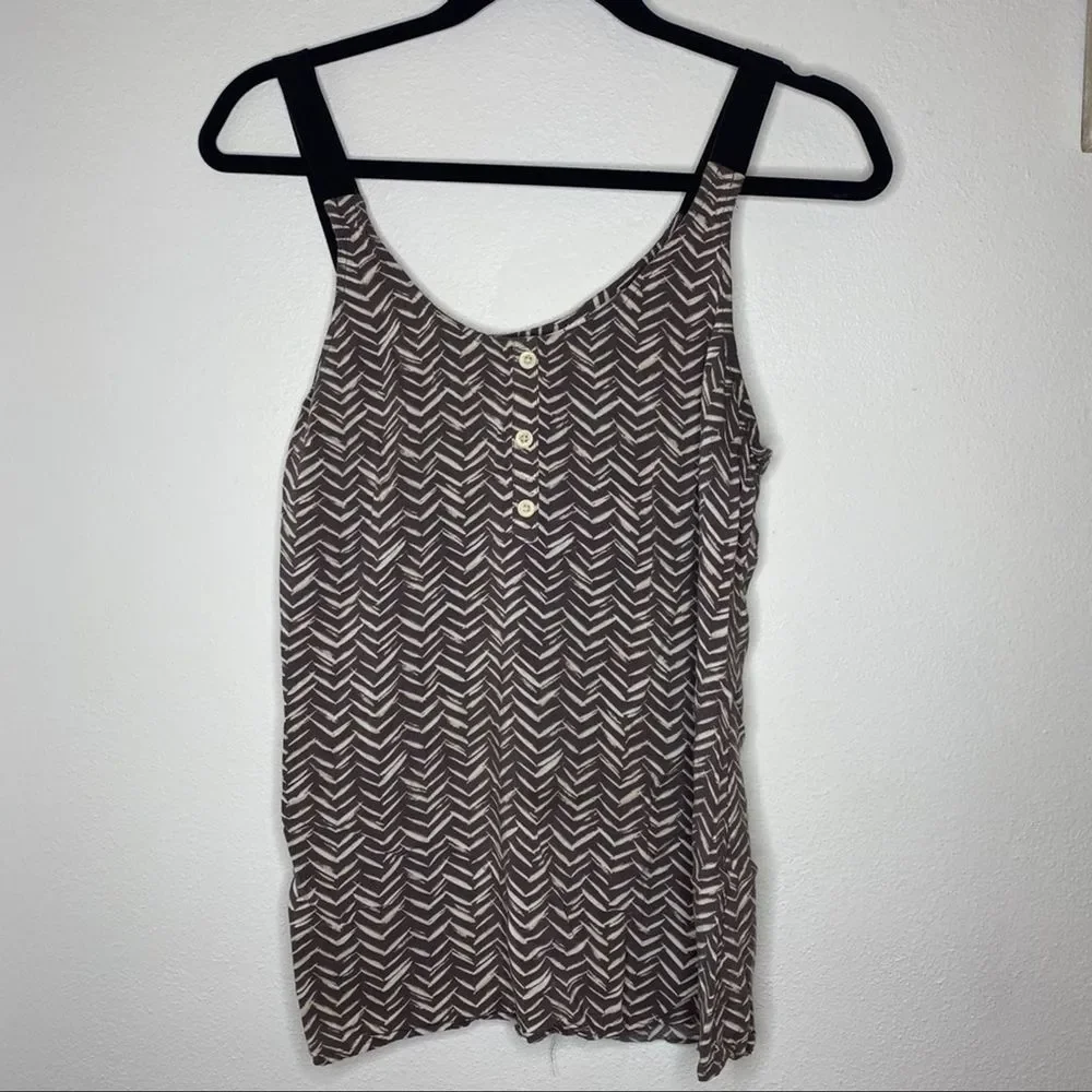 Hang Ten Chevron Button Top Tank szL - Picture 2 of 5